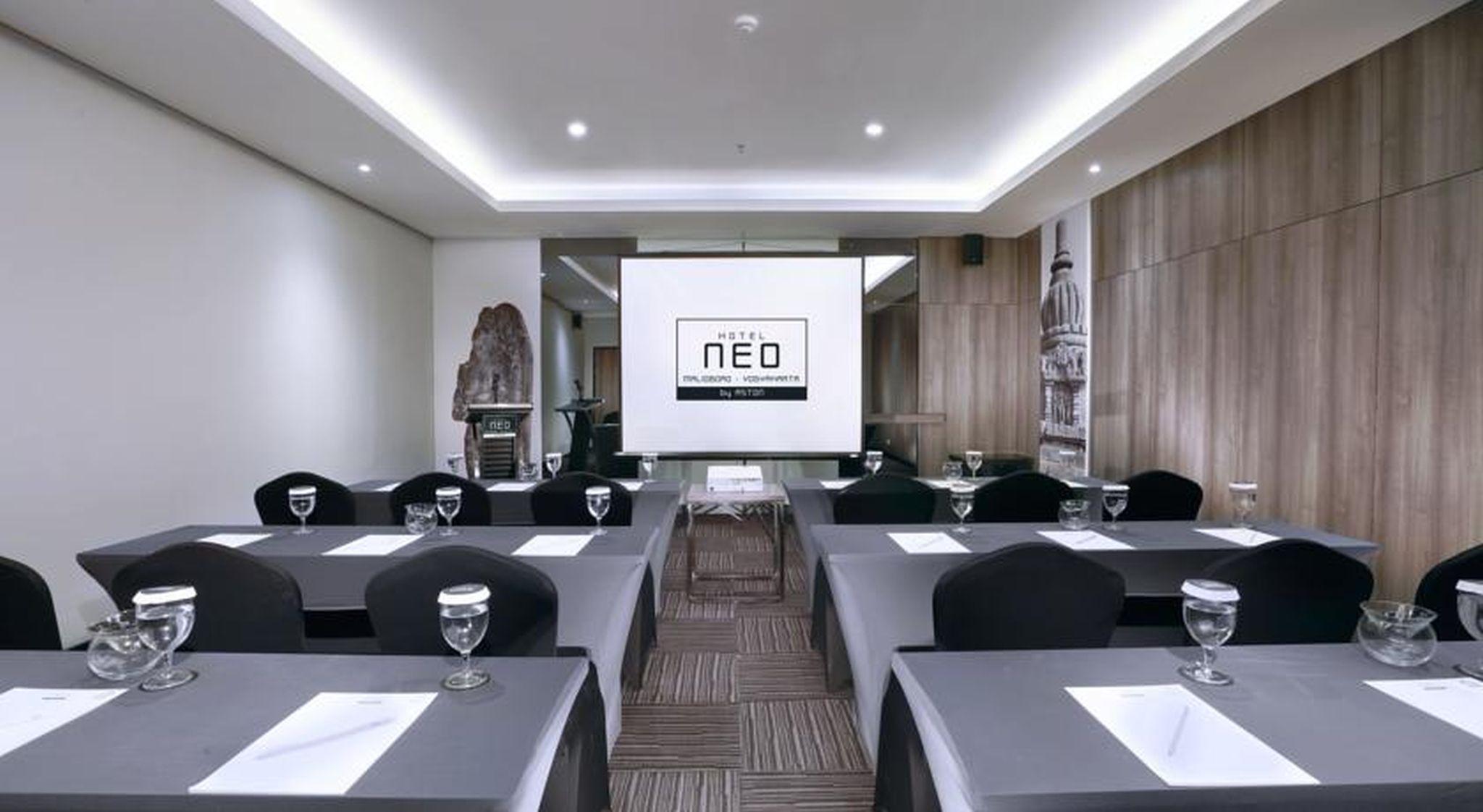 Hotel Neo Malioboro By Aston 3*