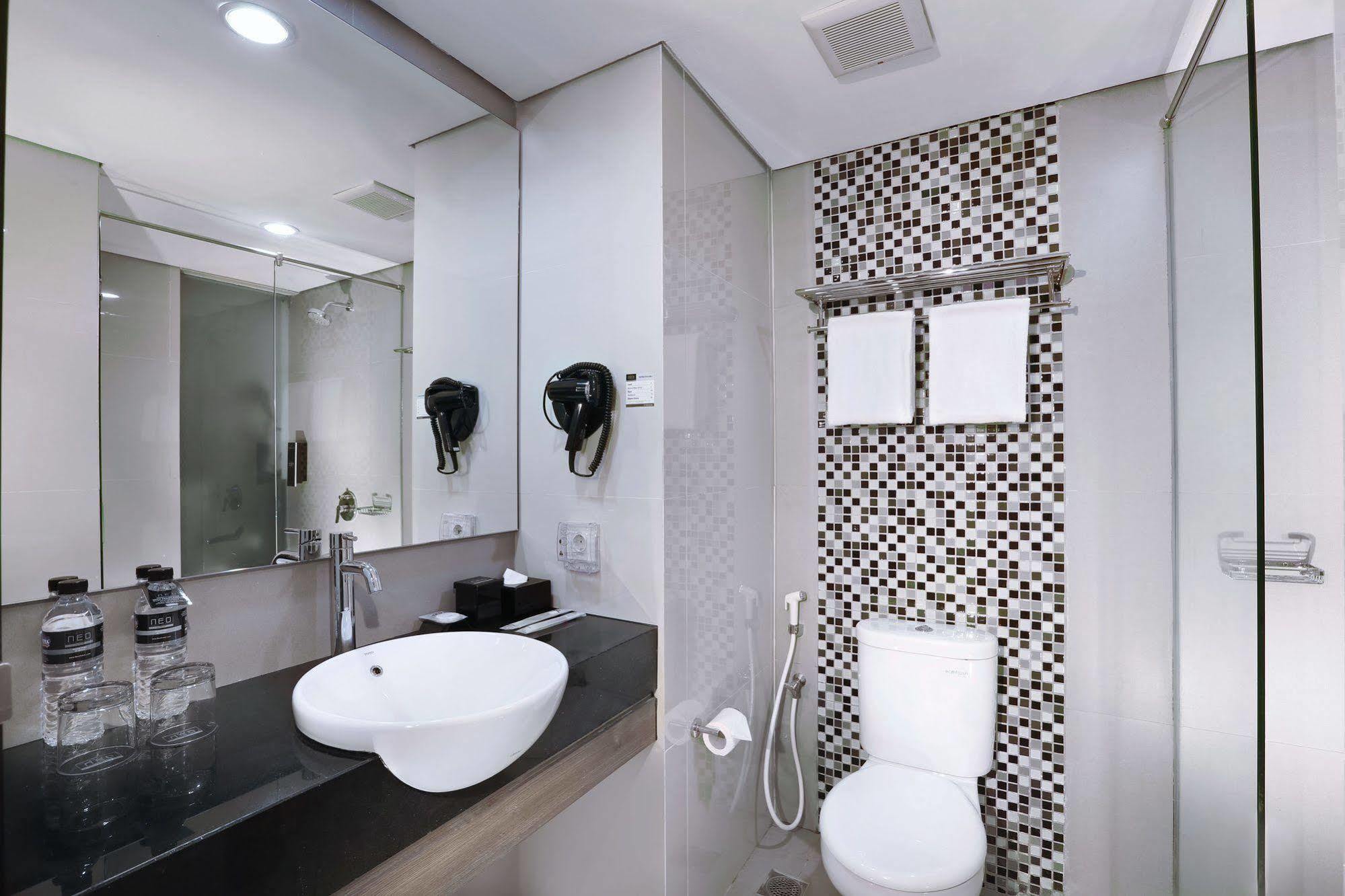 Hotel Neo Malioboro By Aston